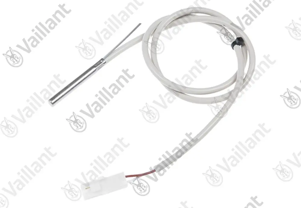 Temperatursensor von Vaillant mit einem langen Metallschaft und einem Kabelstecker. Der Sensor ist für Temperaturmessungen in Heizsystemen konzipiert.